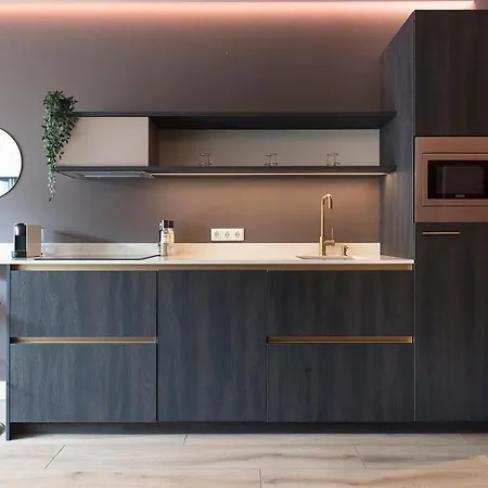 Suite-elegance Prive Sauna & Jacuzzi