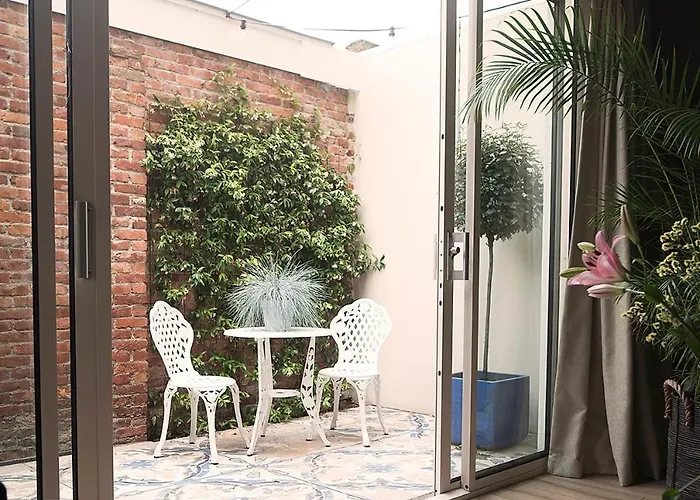 Suite-elegance Prive Sauna & Jacuzzi